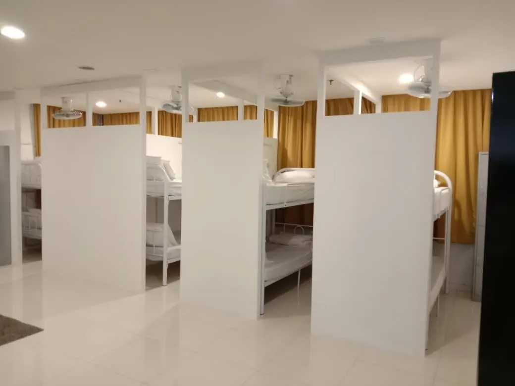 Valencia Dorm At Mercu Summer Suites Klcc Kuala Lumpur Hostel